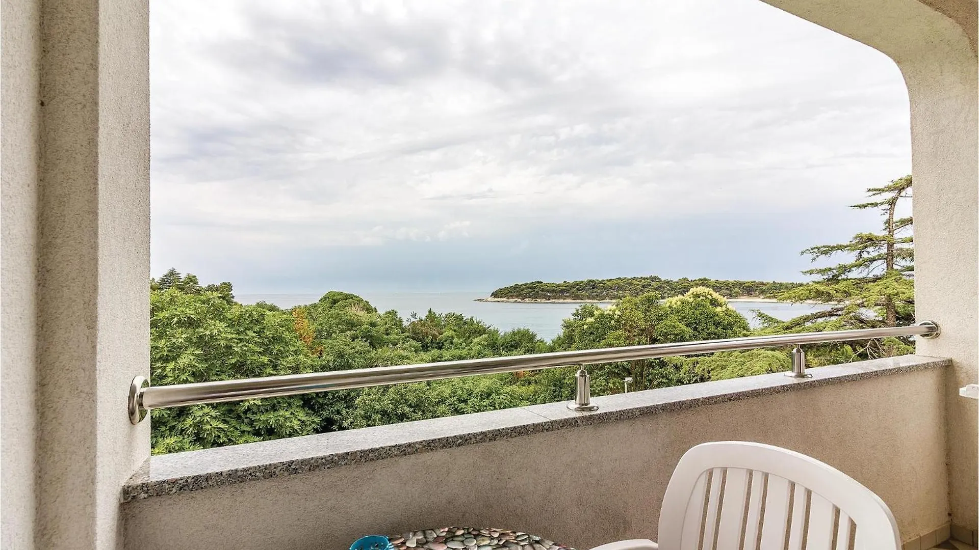 Gorgeous Apartment In Pula With Kitchen 0*,  كرواتيا