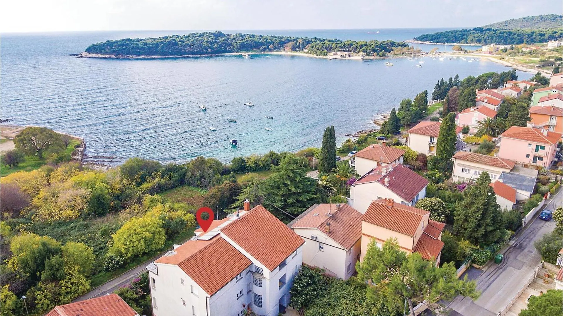 Gorgeous Apartment In Pula With Kitchen