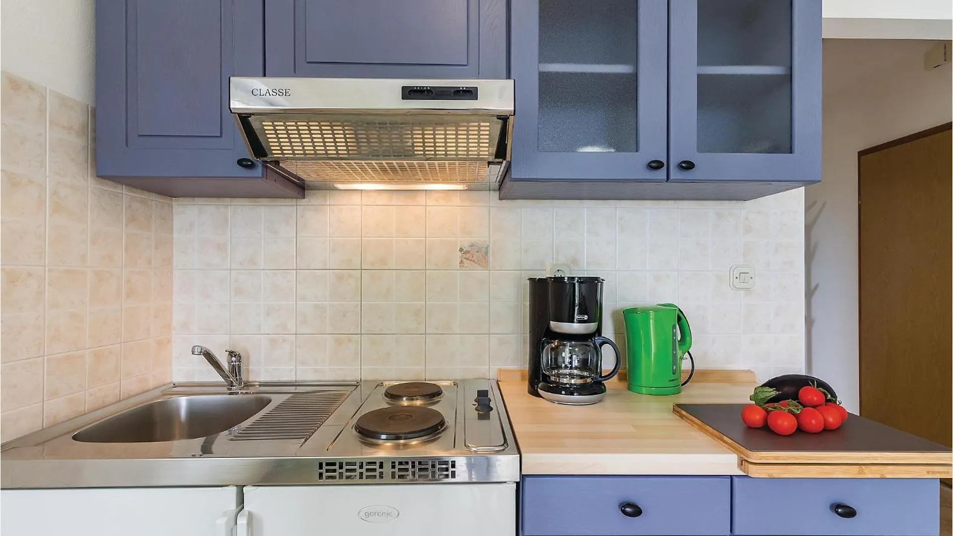Gorgeous Apartment In Pula With Kitchen